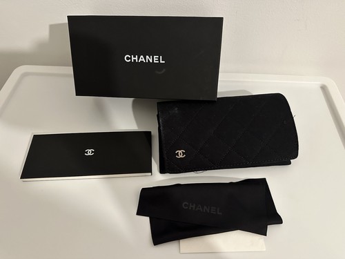 Gebrauchte leere chanel - leere,