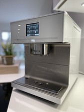 TOP Kaffeevollautomat - MIELE - CM 7350 (7550) - weiß- mit Zubehör - UVP 2.399€*