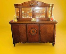 Antiker Wohnzimmerschrank