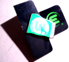 Pin/Anstecker Wehende Fahne  VFL Wolfsburg  Fussball Fanartikel