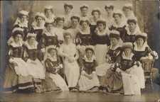 Foto Ak Vaals Limburg Niederlande, Frauen in Trachten, Gruppenbild - 10851279