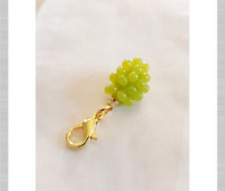 Wunderschöner Weintrauben Anhänger ♥ Harz Schmuckzubehör Deko Charms Grün Gold