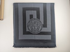 Edler Luxus Versace Schal Grau