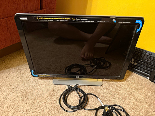W2207h 22in widescreen lcd - hp,