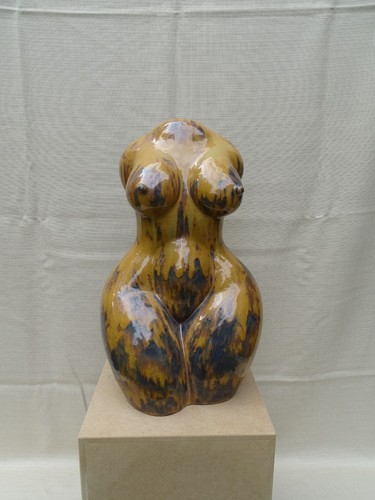 Weiblicher torso aus - torso,