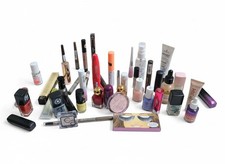 Kosmetikpaket 50 Teile Kosmetik Beauty Set  Adventskalender Catrice Essence