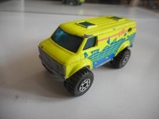 Matchbox 4x4 CHevy Van in gelb