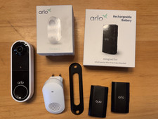 ARLO Video-Türklingel (Akku) + Ersatzakku + Chime 2 – sehr guter Zustand