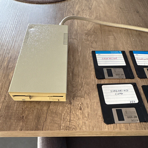 Amiga 500 diskettenlaufwerk - amiga,