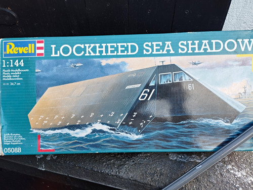 Revell lockheed sea - sea, shadow
