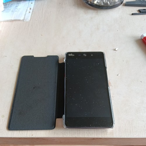 Wiko rainbow smartphone - up,