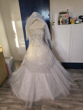 Ball- Und Brautkleid Größe 36 ivory