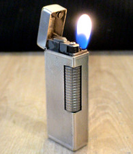 Altes feuerzeug dunhill - feuerzeug, **