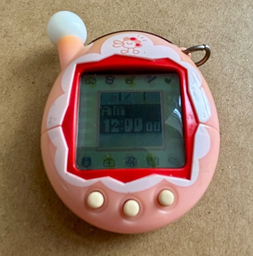 Tamagotchi plus pink - pink, bandai