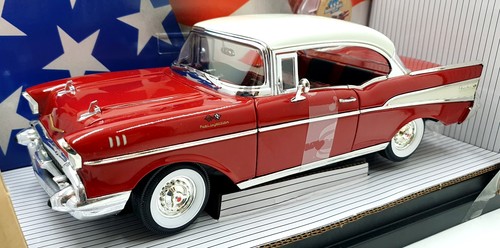 Ertl scale diecast 32917 - 1/18,