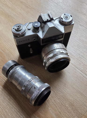 Zenit 35mm slr - zenit-e,