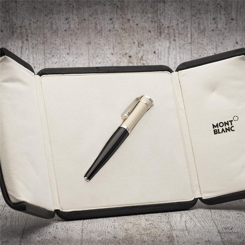 Montblanc muses line - muses, greta