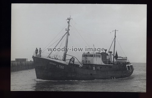 Tr377 lowestoft trawler - -,