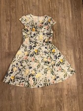 Schickes elegantes Damen