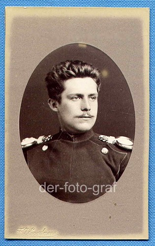 Foto brustbild eines ulanen - eines,