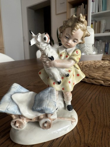 Vintage mädchen figur hund - vintage,