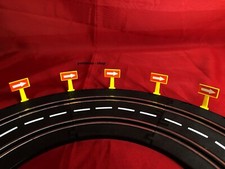 RACY / Artin 5x Seiten - Schilder  Pfeil rechts für Autorennbahn 1:43 * 