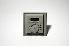 Busch-Jaeger Elektronischer Raumtemperaturregler Typ 1080 U grau