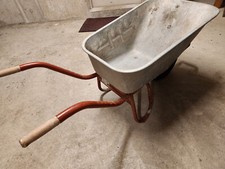 Tiefmuldenkarre, Schubkarre