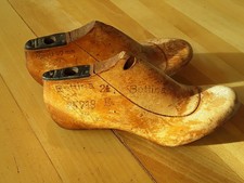 Antike Schusterleiste Damenschuh Holz und Metall  ,Schutzmarke   