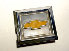 CHEVROLET Logo Emblem Blaser Suburban o.a 63x57mm modifiziert