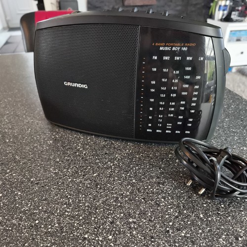 Grundig radio music boy - boy, 180,
