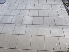 Verkaufe 110 gebrauchte Terassenplatten 40x40x0,40 In hellgrau.