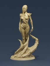 DRYAD QUEEN Elf Miniatur