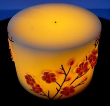 Design LED Bodenkerze Echtwachs Kerze 3D Kirschblüten Dekoration 6h Timer Ø-20cm