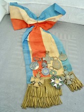 Frankreich Schleife mit verschiedenen alten Orden