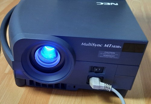 Beamer nec multisync - nec,