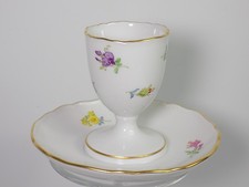 Top Meissen Eierbecher Goldrand Porzellan Bunte Streublumen Unterteller 1.Wahl