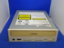 YAMAHA CRW-F1 IDE/ATAPI CDR/RW LAUFWERK WEISS  # GK8714