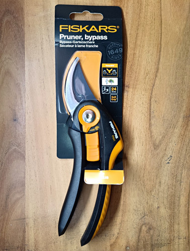 Fiskars pruner - fiskars,