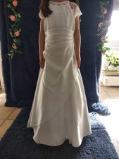 ein sehr schönes Kommunionkleid gebraucht mit viel Zubehör