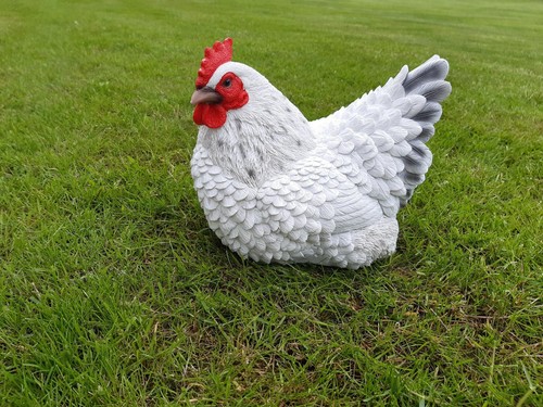 Gartenfigur huhn liegend weiß - liegend,