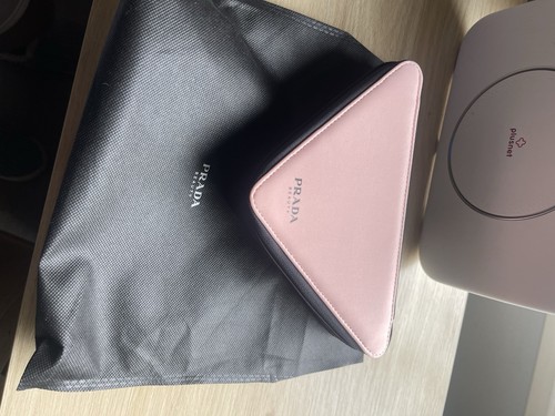 Prada triangle kosmetiktasche - prada,