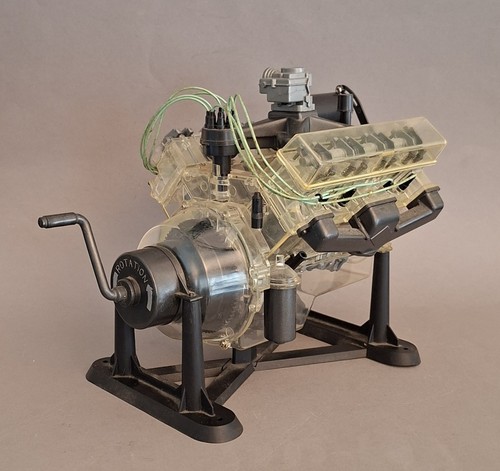 Revell monogram motor 1 4 - revell, 1:4