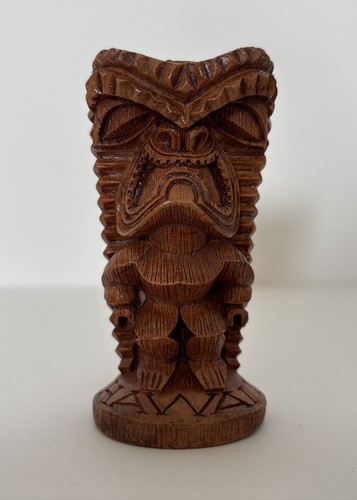 Vintage hawaiian tiki tourist - ,