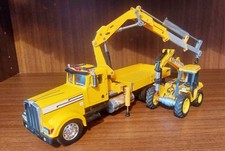 Modell Truck Kenworth W900 Mit JCB Bagger Im Set