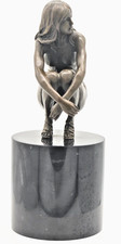 BRONZE FIGUR STATUE SKULPTUR nackte Frau EROTIK NUDE WOMAN MARMORSOCKEL JMA319