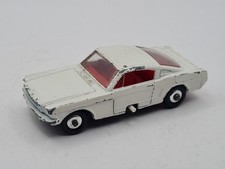 Matchbox Serie #8 Ford Mustang mit Lenkung im stark gebrauchtem Zustand 