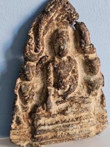 Ausgrabte antike bronze buddha - ausgrabte,