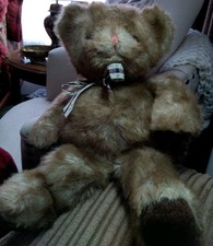 Carnaby Teddybär mit Schleife