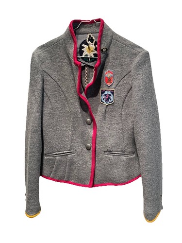 Taillierte trachtenjacke von - trachtenjacke,